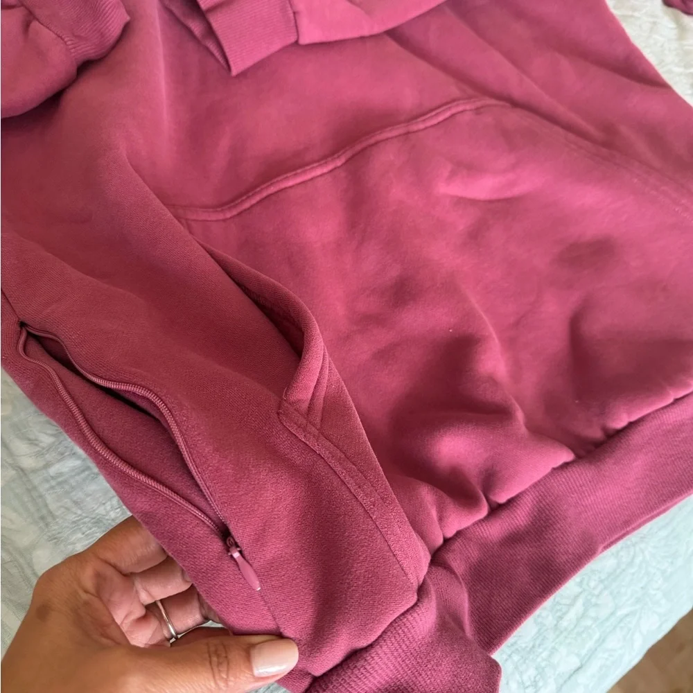 Comfrt Airplane Mode Travel Hoodie/ Jogger Set - Picture 8 of 11